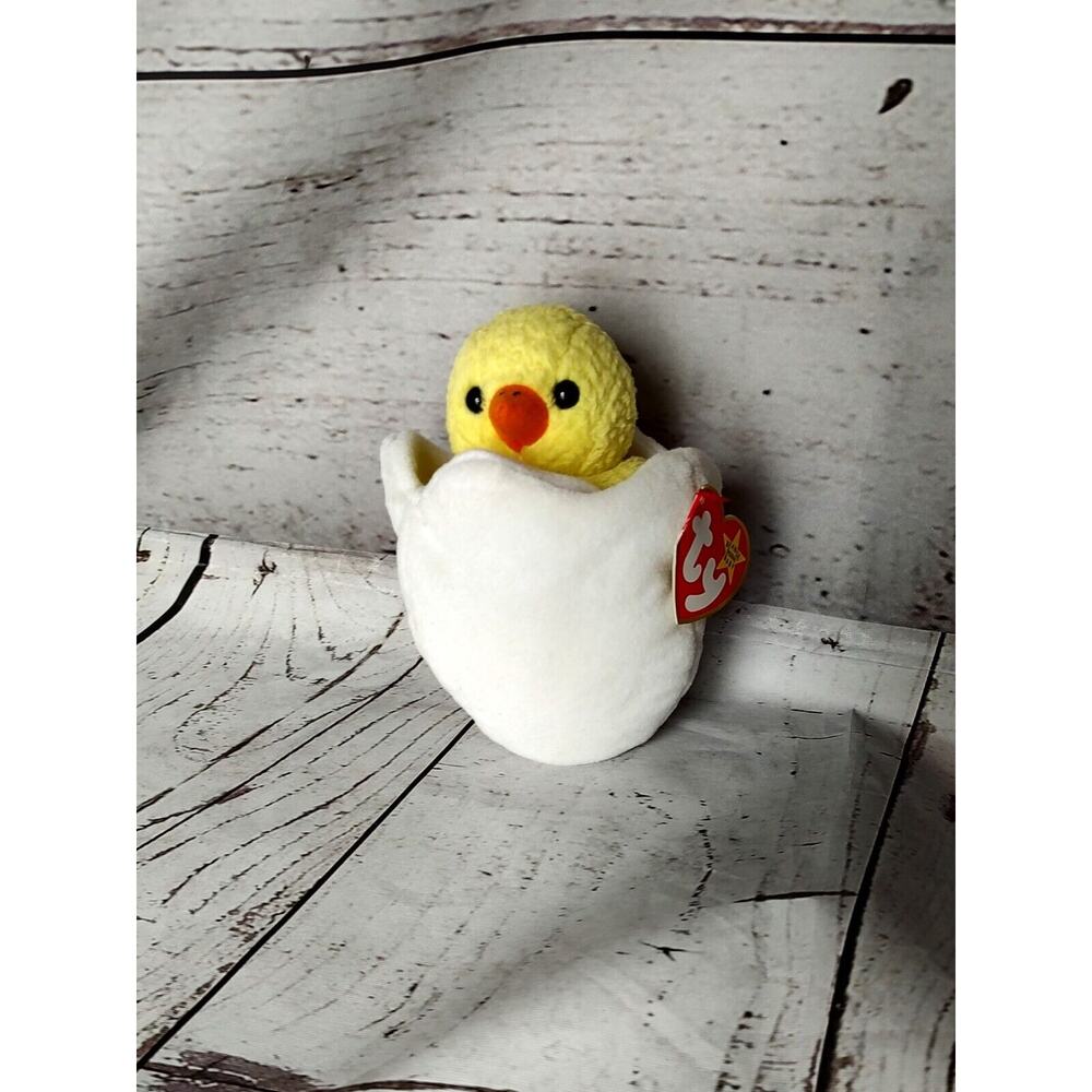 1999 Ty Beanie Baby EGGBERT Chic In A Half Egg Shell Easter chick